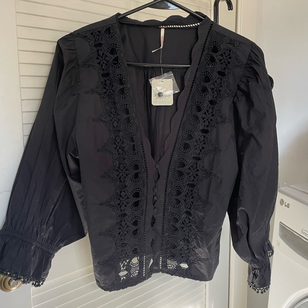 NWT Black Embroidered Free People Blouse - Large